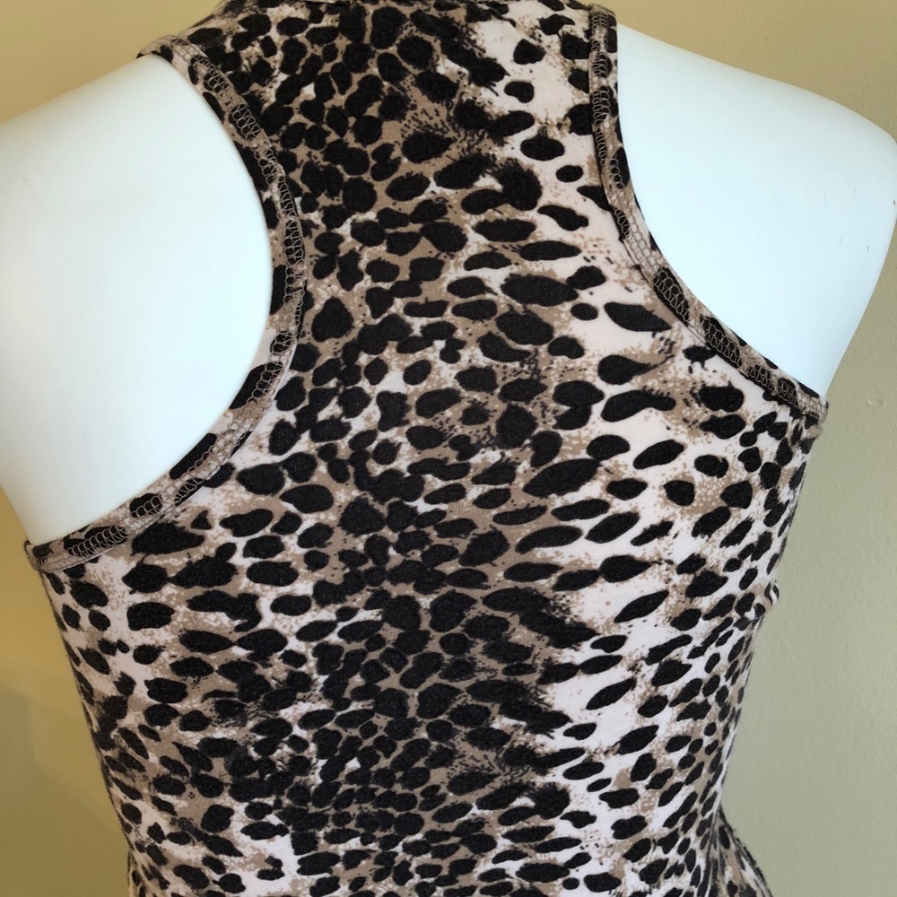 A
Tank top - Picture 2 of 4